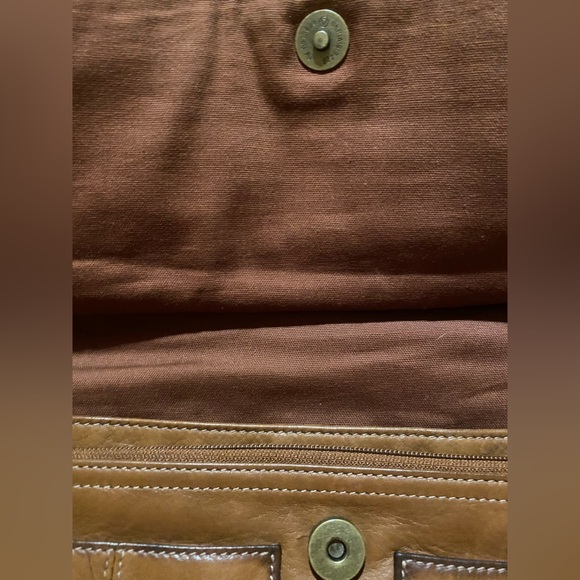 EUC Fossil Vintage Crossbody & Wallet Set - Picture 9 of 16